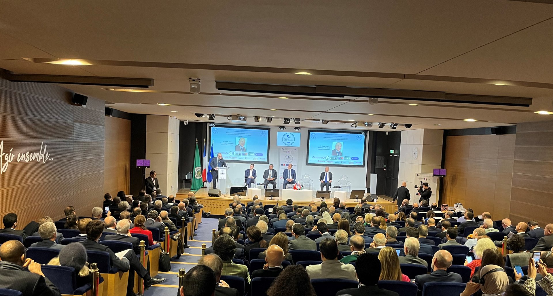 4ème Sommet Économique France-Pays Arabes 2023